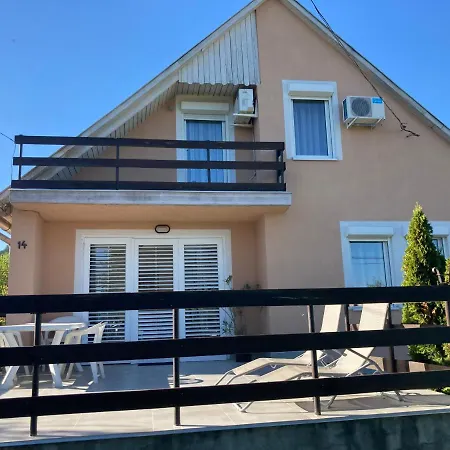 Bogi House Holiday home Balatonfured
